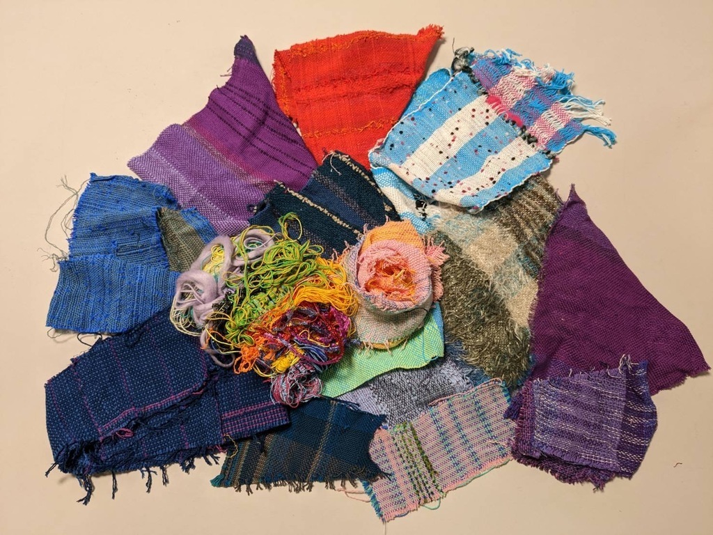 さをり織りのハギレ布で手さげ袋を作る体験
