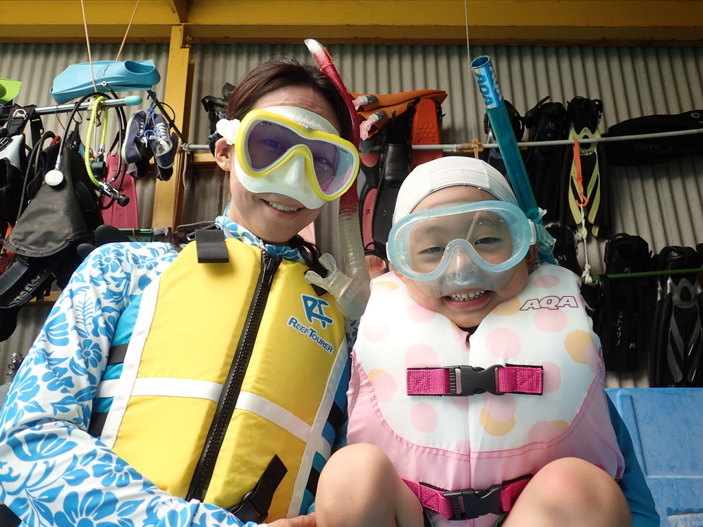 室内温水ダイビングプールで初めてでも安心スノーケリング教室
