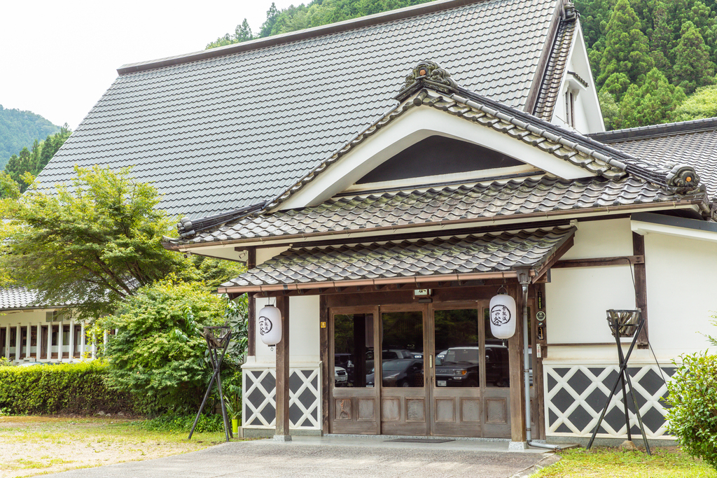 香嵐渓一の谷 1dayリフレッシュヨガリトリート